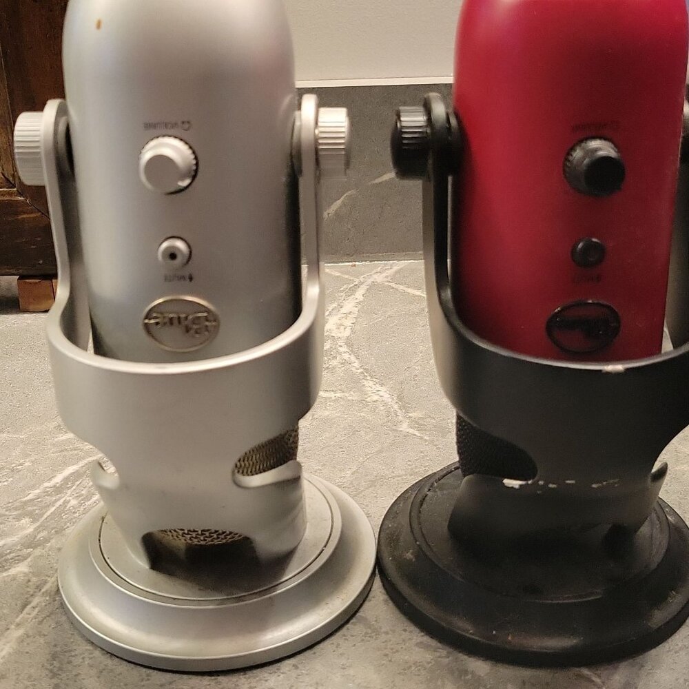 2 Blue Yeti Microphones - used